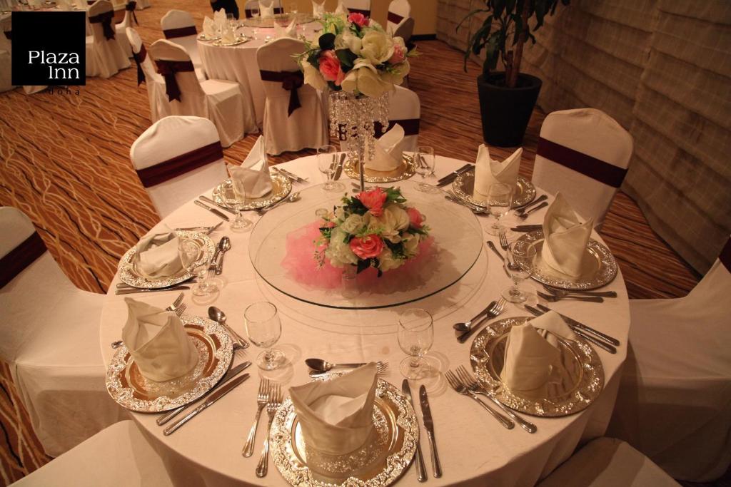 hotel Plaza Inn | 4 Stars 
