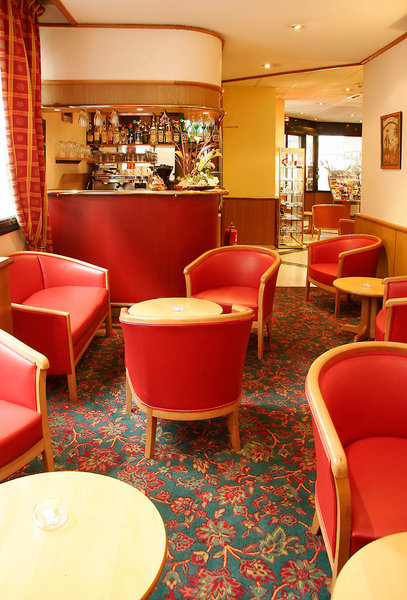 hotel Paris Louis Blanc | 3 Stars 