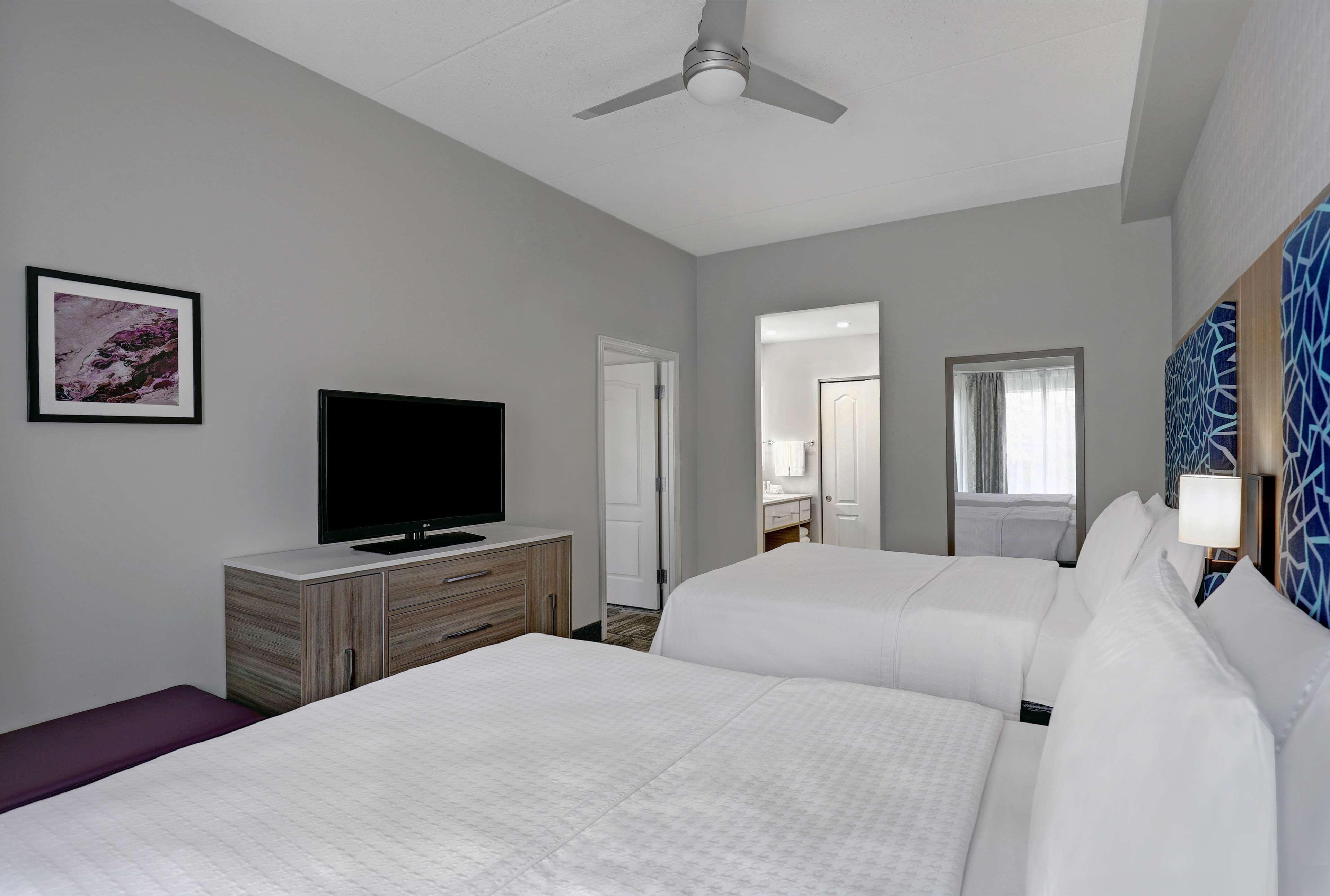hotel Homewood Suites by Hilton London Ontario | 3 Stars 