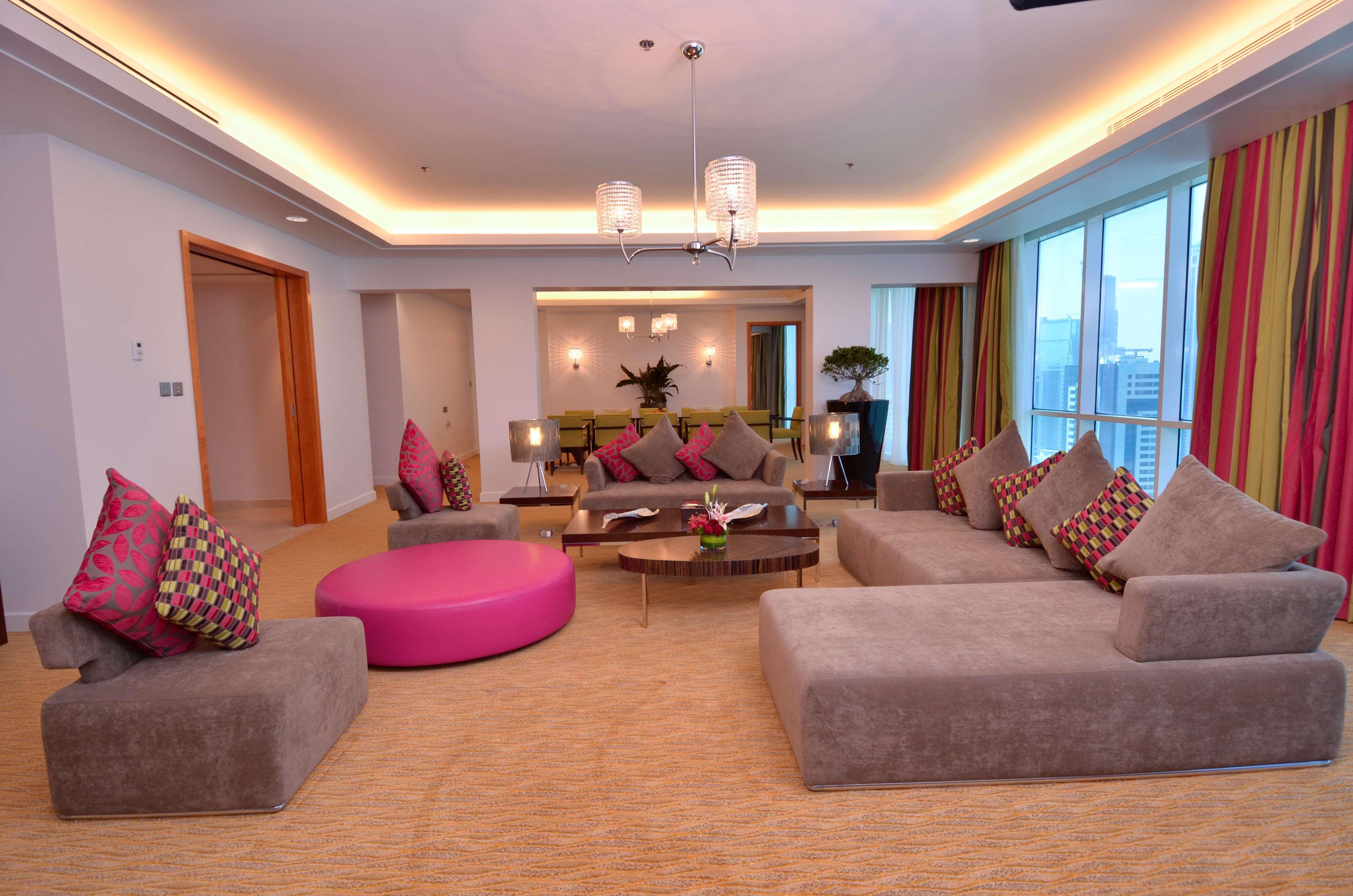 فندق Hilton Doha | حجز الفنادق بأفضل الأسعار والعروض - سندباد لکل رحلاتک