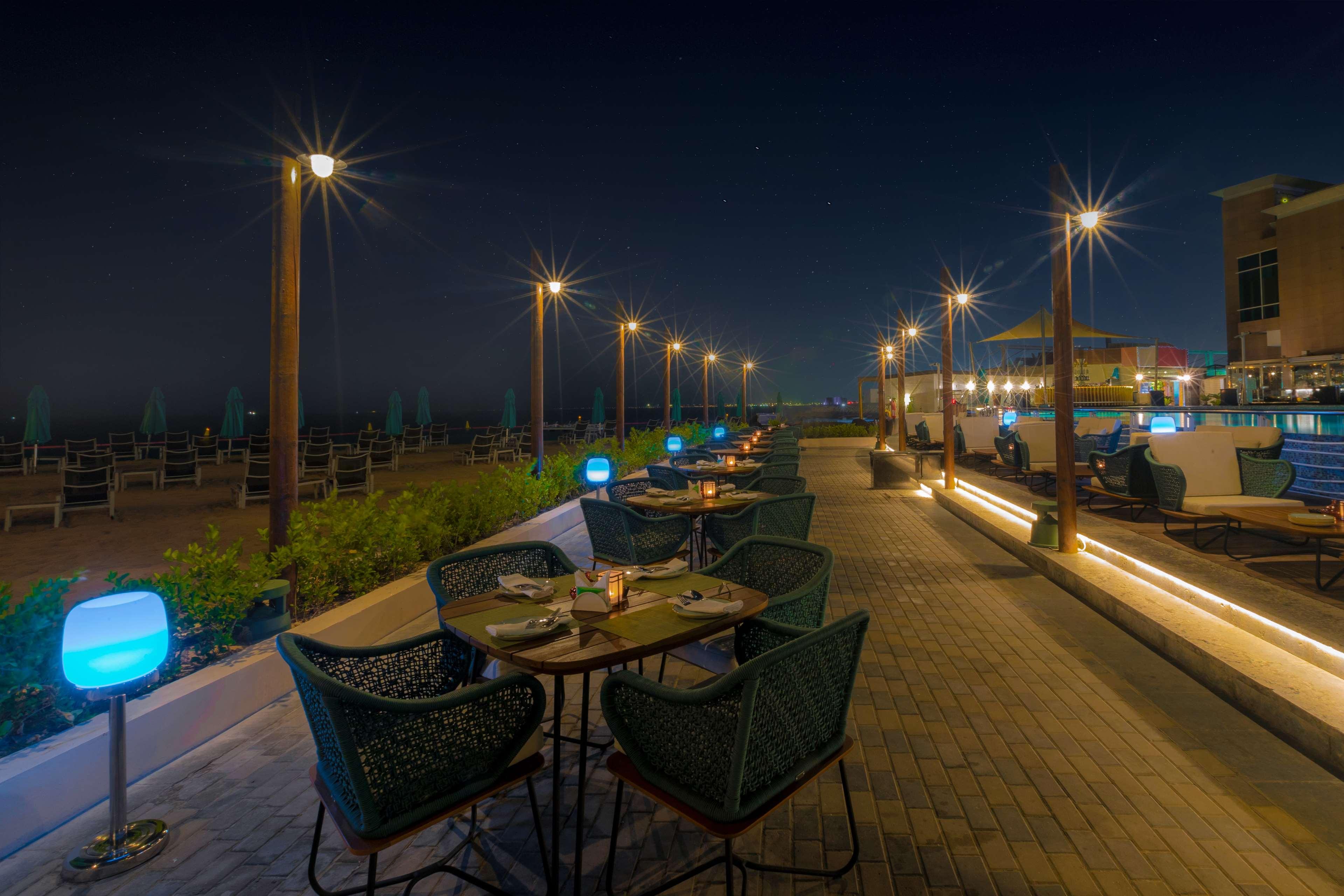 فندق Hilton Doha | حجز الفنادق بأفضل الأسعار والعروض - سندباد لکل رحلاتک