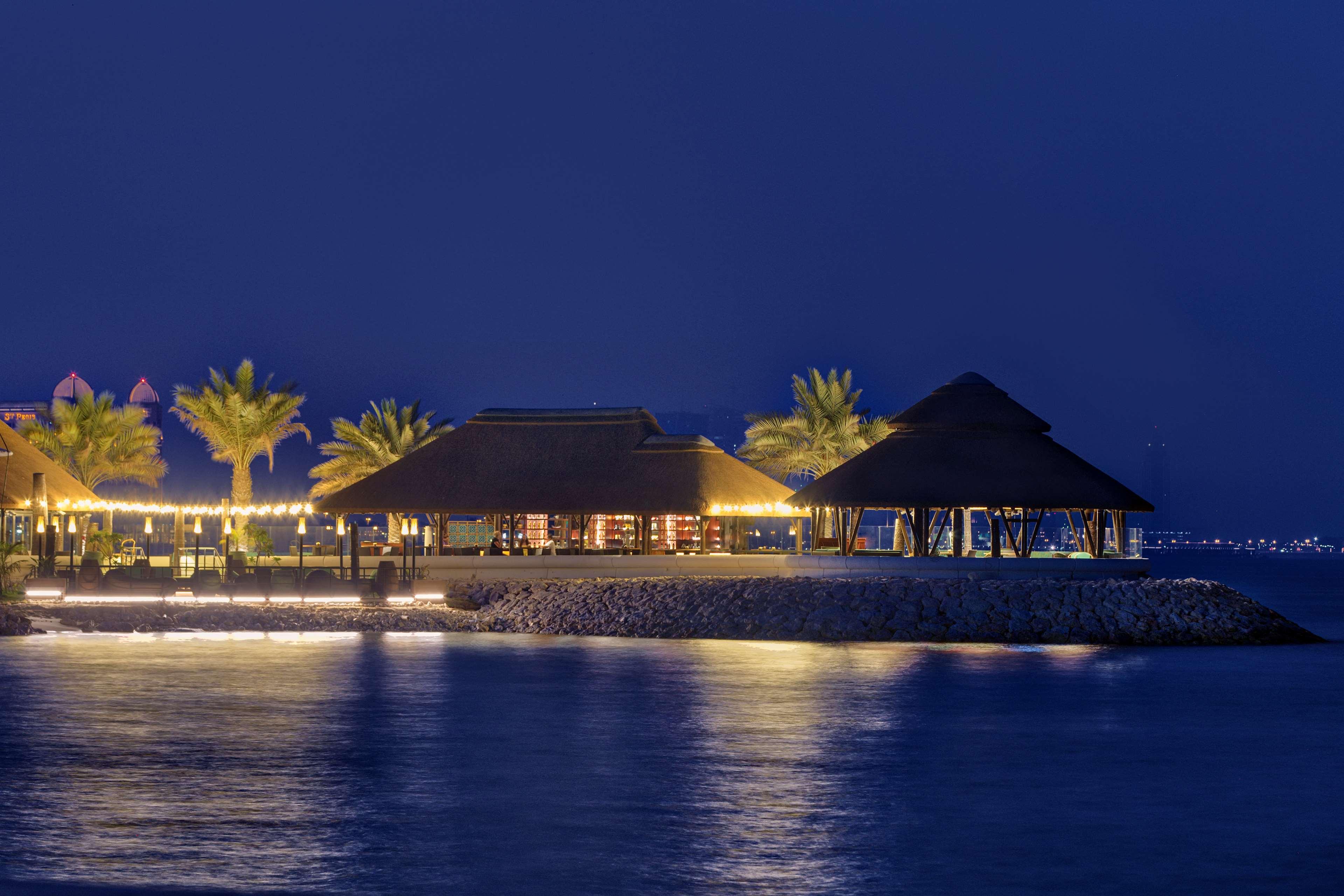 فندق Hilton Doha | حجز الفنادق بأفضل الأسعار والعروض - سندباد لکل رحلاتک