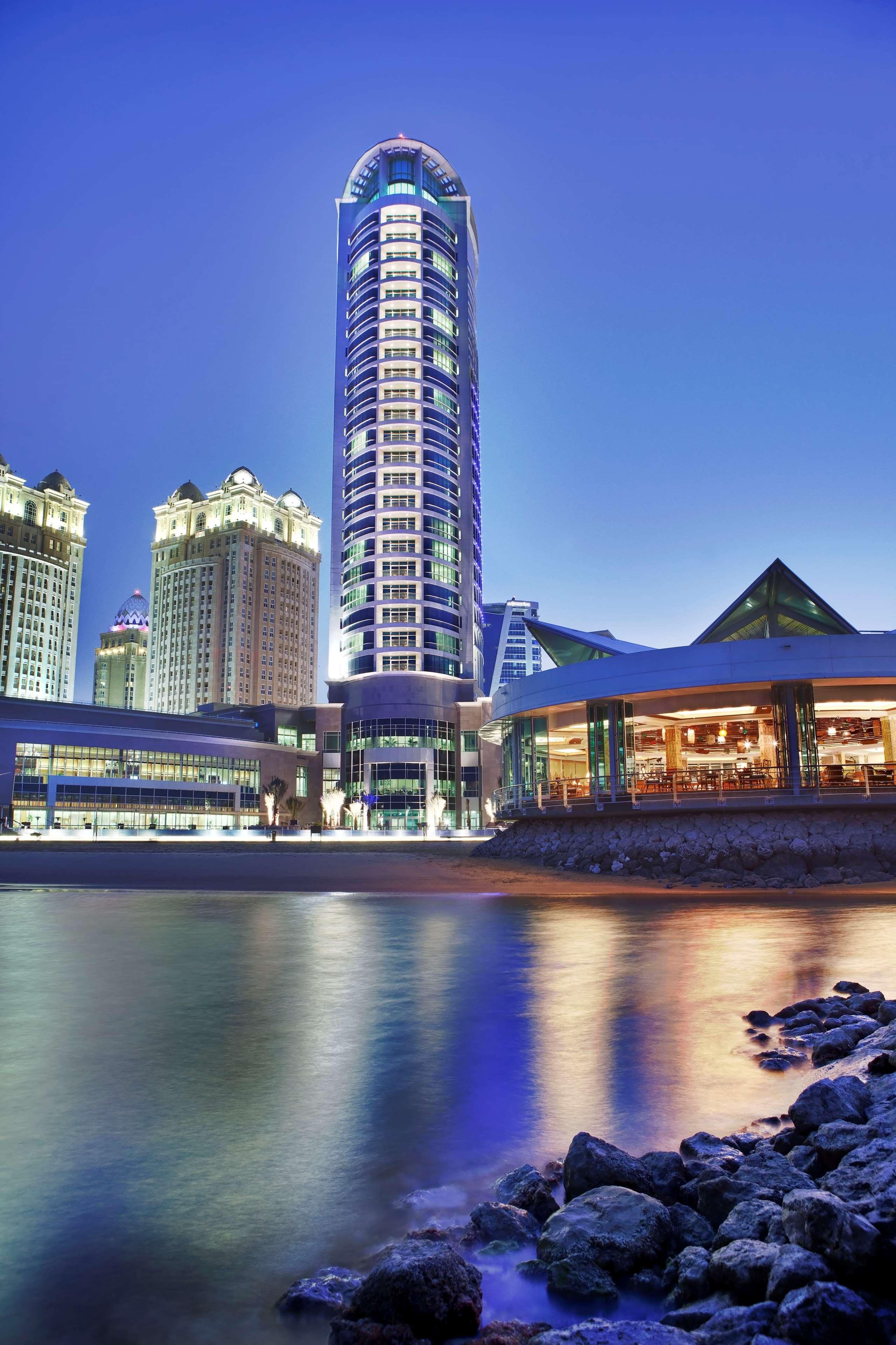 فندق Hilton Doha | حجز الفنادق بأفضل الأسعار والعروض - سندباد لکل رحلاتک