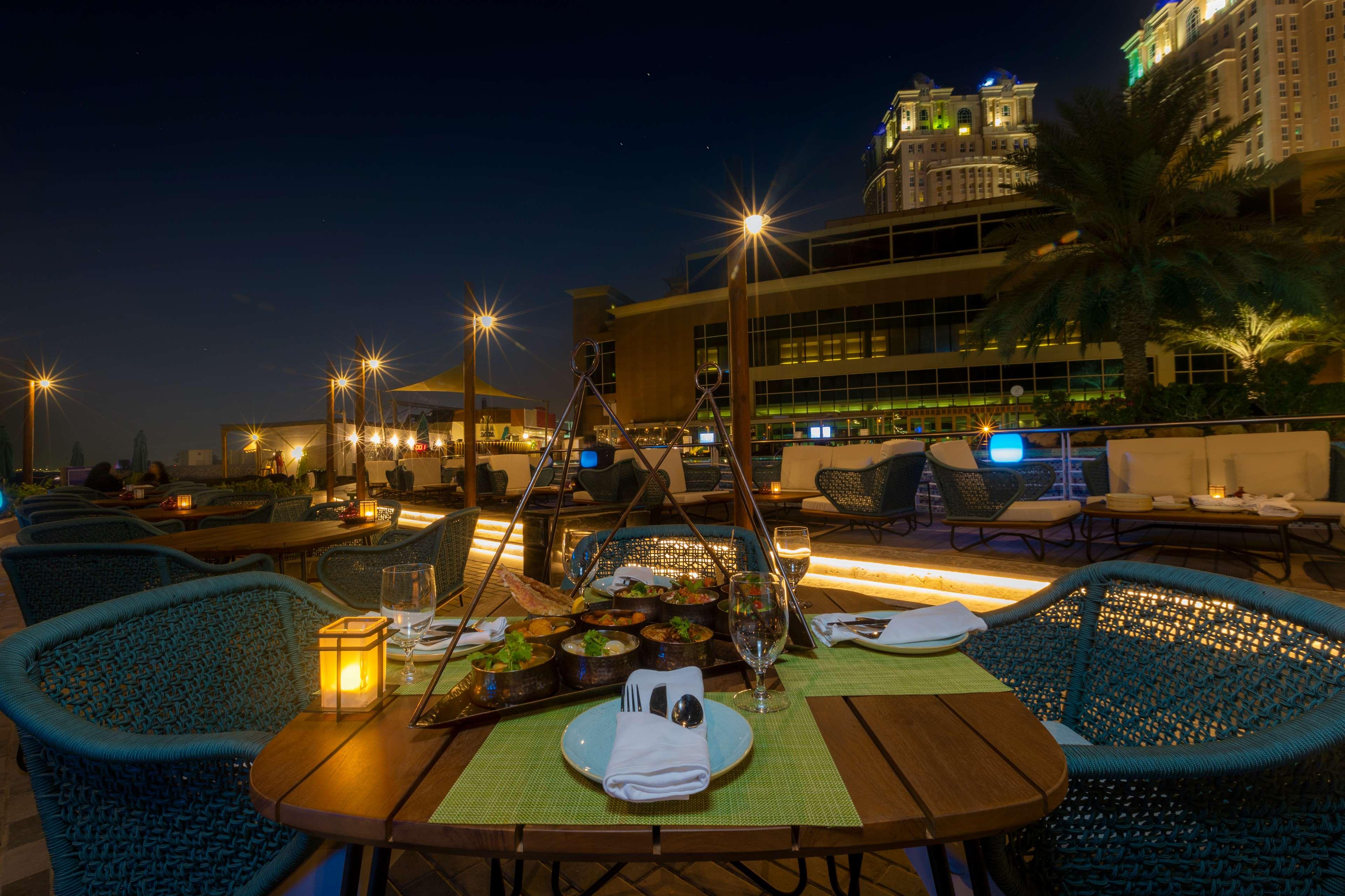فندق Hilton Doha | حجز الفنادق بأفضل الأسعار والعروض - سندباد لکل رحلاتک