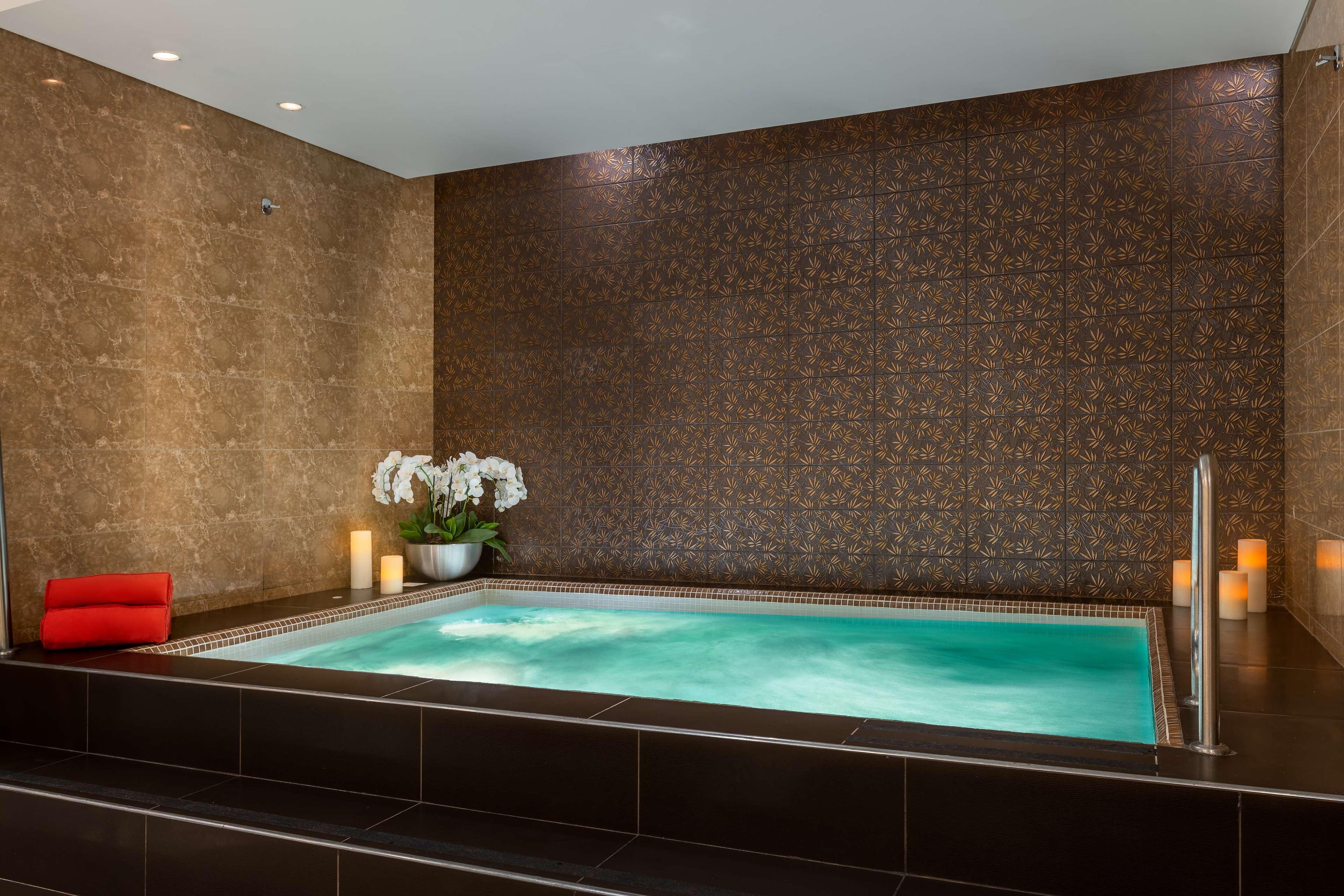 hotel Oryx Rotana | 5 Stars 