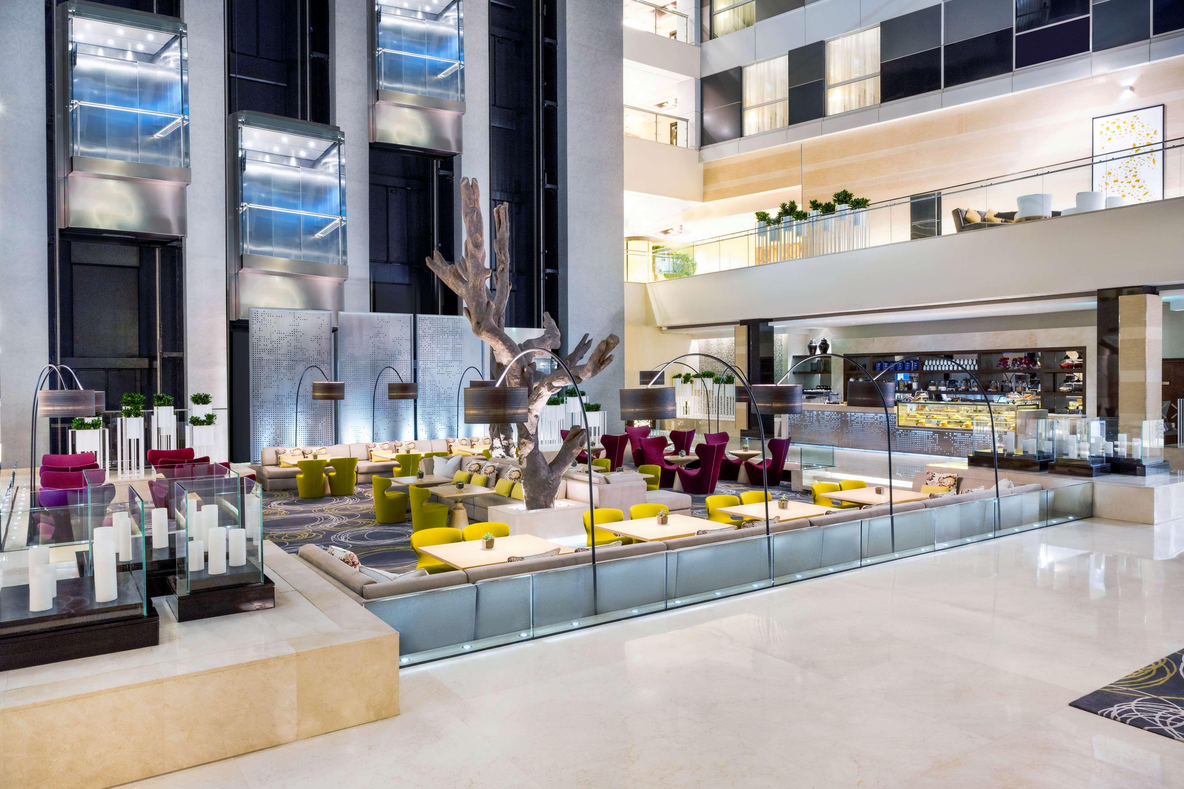 فندق Oryx Rotana | حجز الفنادق بأفضل الأسعار والعروض - سندباد لکل رحلاتک