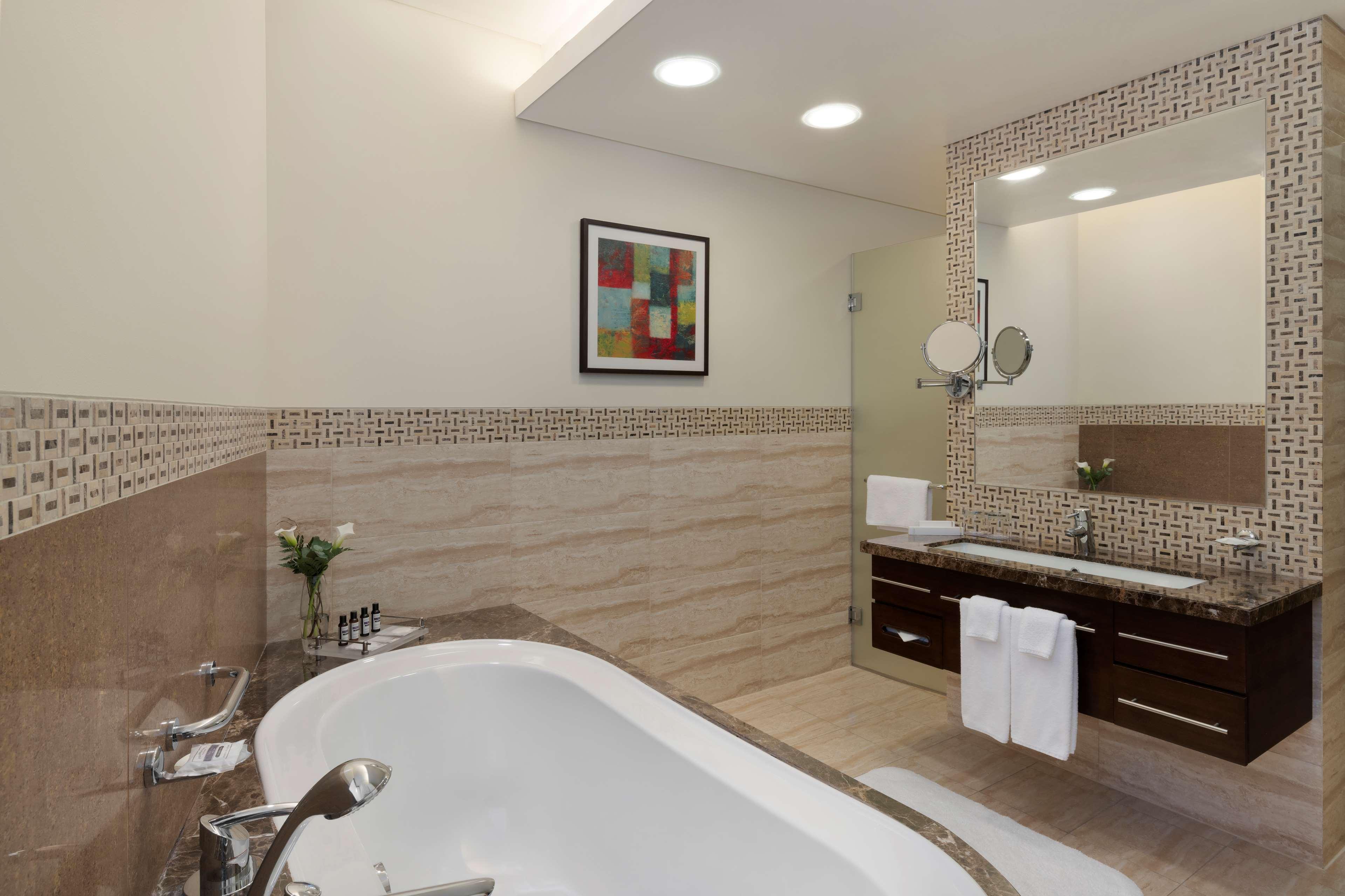 فندق Oryx Rotana | حجز الفنادق بأفضل الأسعار والعروض - سندباد لکل رحلاتک