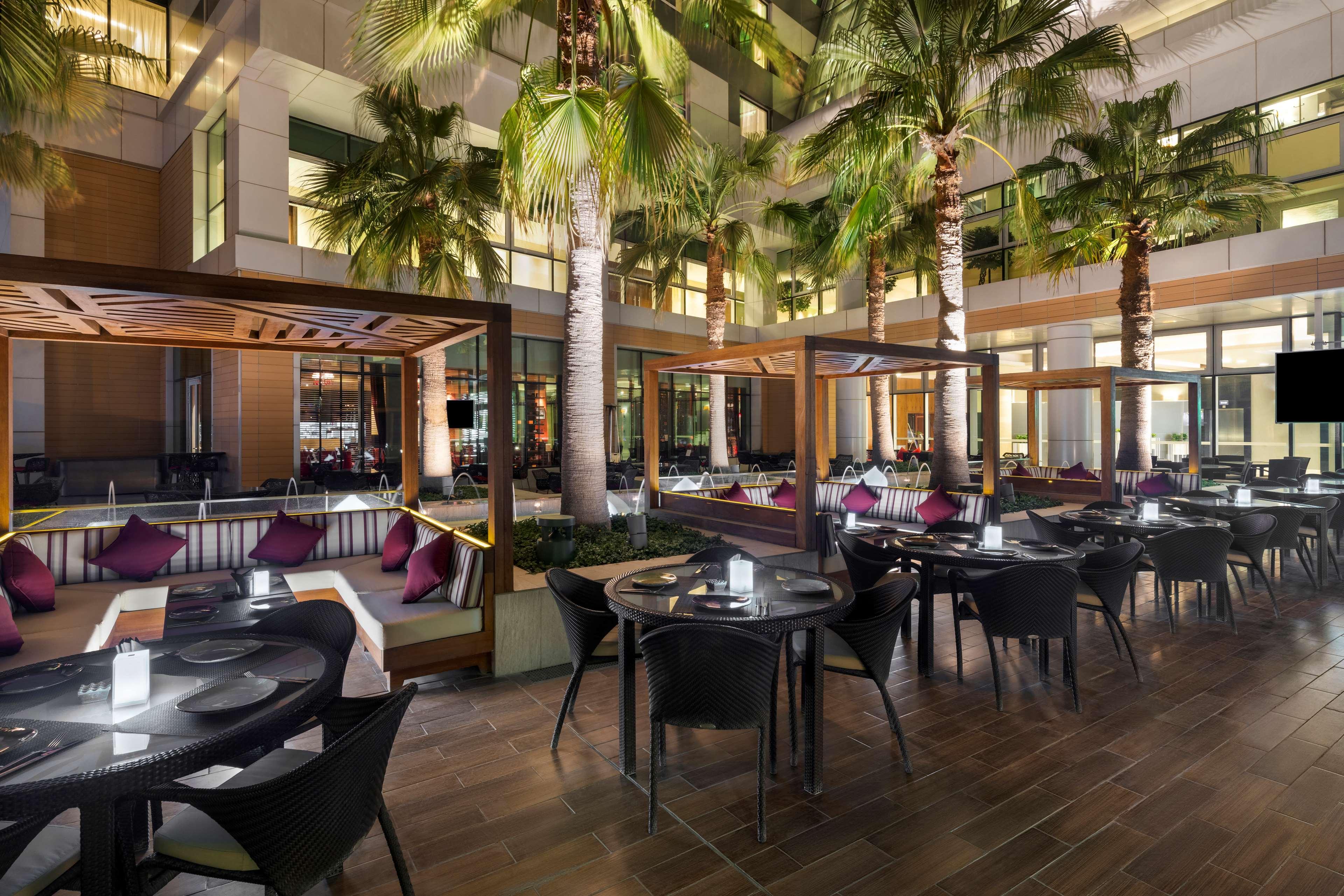 فندق Oryx Rotana | حجز الفنادق بأفضل الأسعار والعروض - سندباد لکل رحلاتک