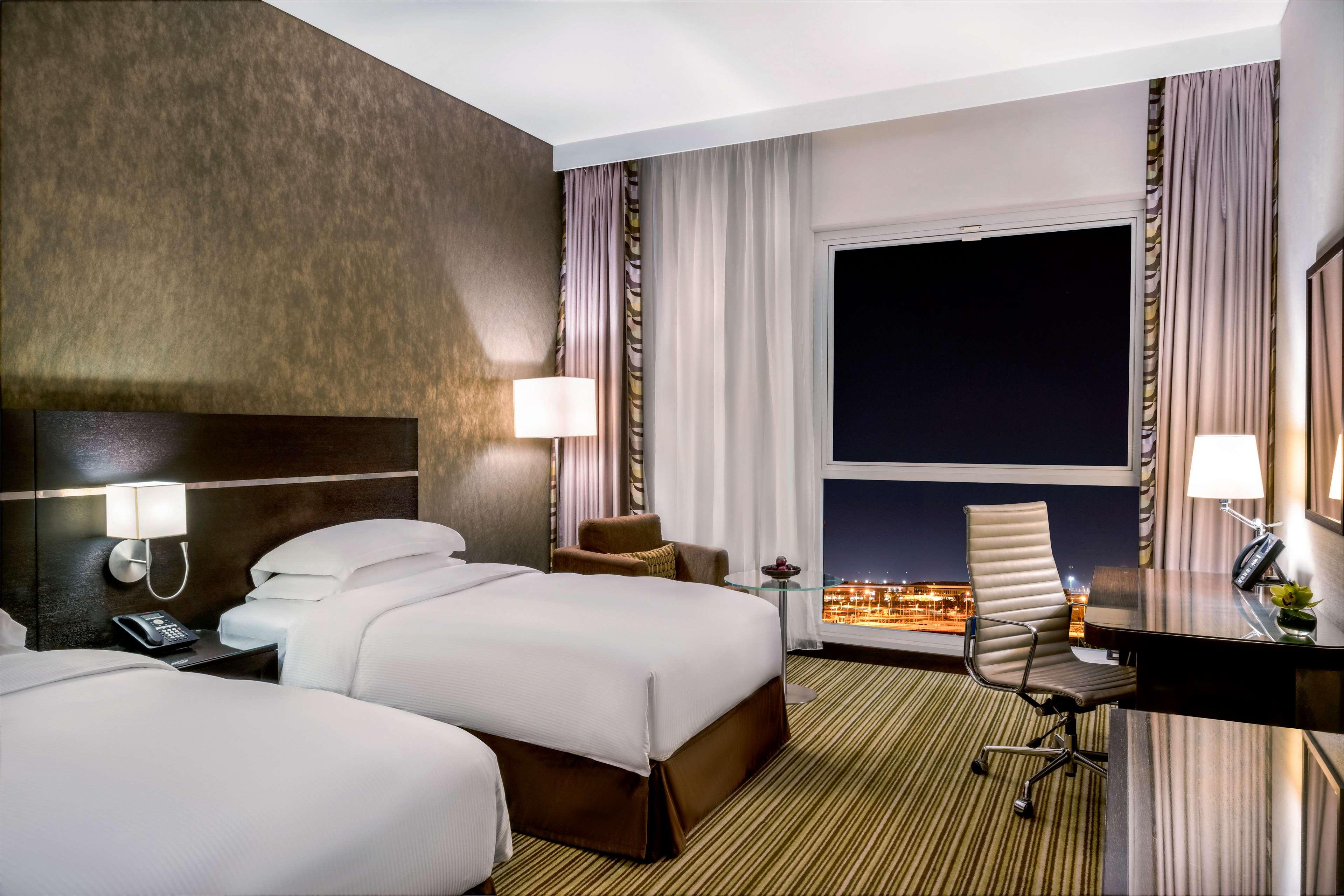 فندق Oryx Rotana | حجز الفنادق بأفضل الأسعار والعروض - سندباد لکل رحلاتک