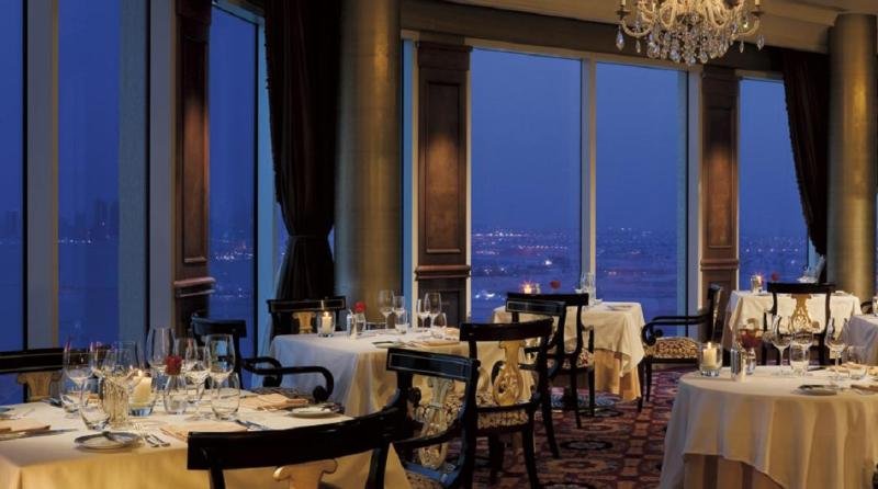 فندق The Ritz Carlton Doha | حجز الفنادق بأفضل الأسعار والعروض - سندباد لکل رحلاتک