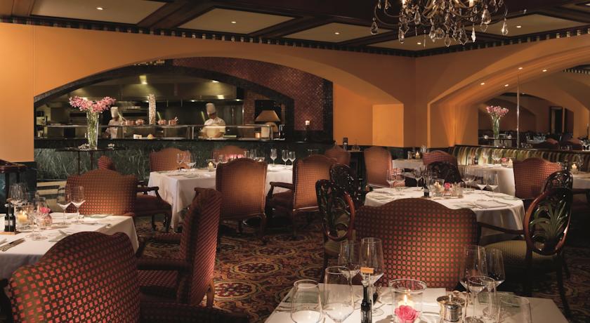 فندق The Ritz Carlton Doha | حجز الفنادق بأفضل الأسعار والعروض - سندباد لکل رحلاتک