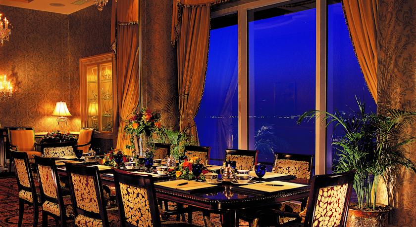 فندق The Ritz Carlton Doha | حجز الفنادق بأفضل الأسعار والعروض - سندباد لکل رحلاتک