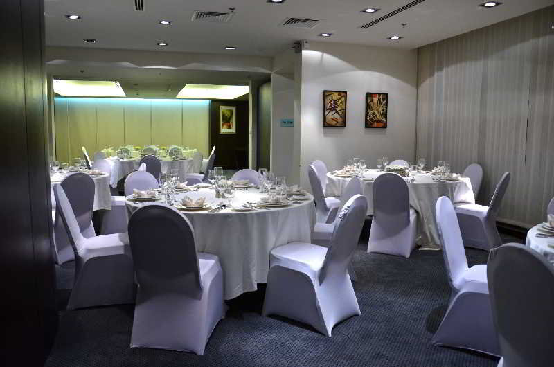 فندق Safir Doha Hotel | حجز الفنادق بأفضل الأسعار والعروض - سندباد لکل رحلاتک