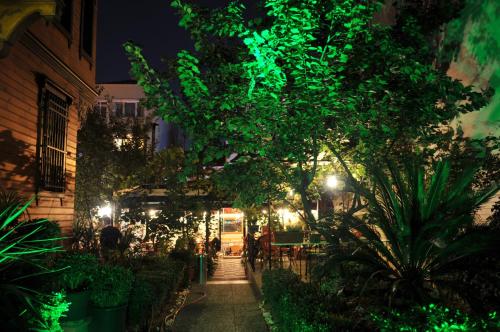 Ottoman Suites By Sera House(Formerly Ottoman Suites By Seratonin)(Limited Hour Front Desk)