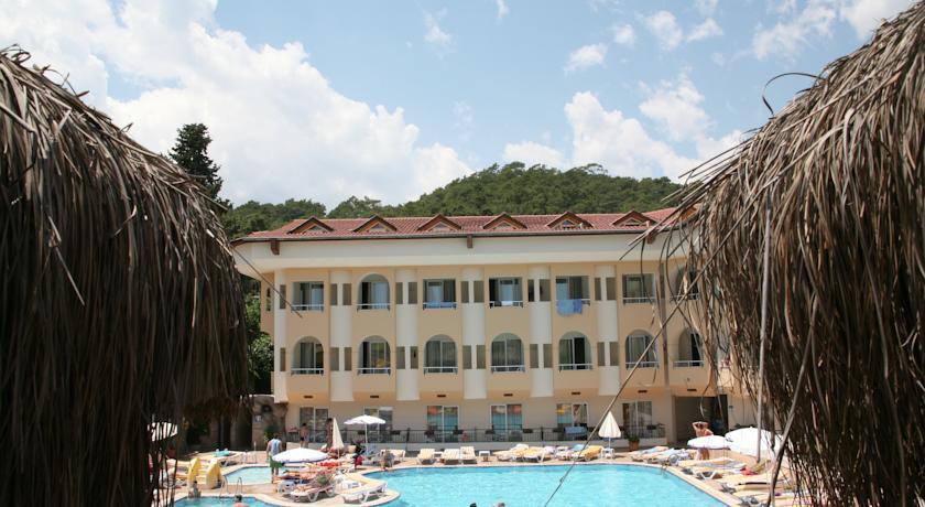 Residence Rivero Hotel All Inclusive (also Known As Hotel Rivero)