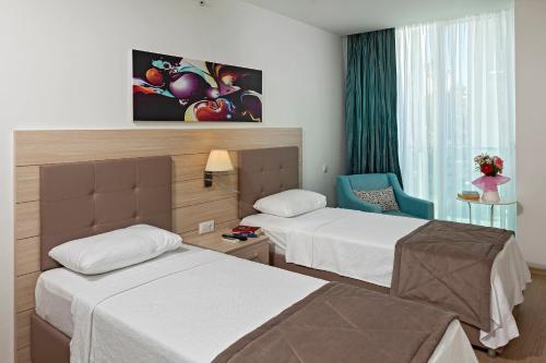 The Room Hotel And Apartments