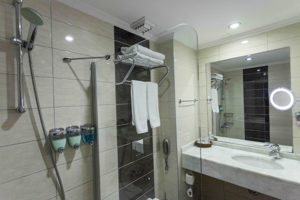 Drita Hotel (148km Away From Antalya)