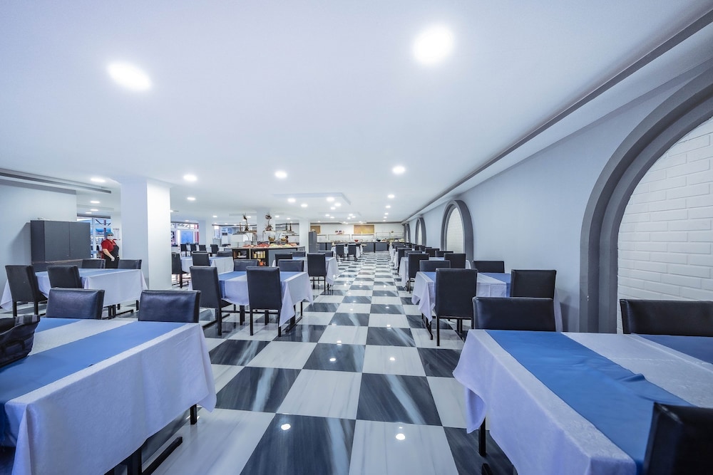 Elysium Elite Hotel And Spa(89 Km Away From Antalya)