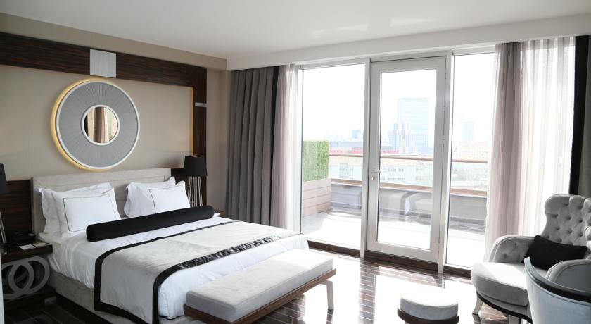 Ramada Hotel And Suites By Wyndham Istanbul Sisli