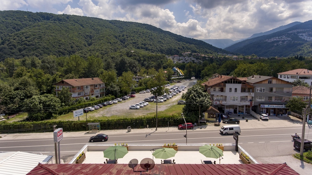 Lotus Home Sapanca (no Front Desk,contact The Property Five Days In Advance)