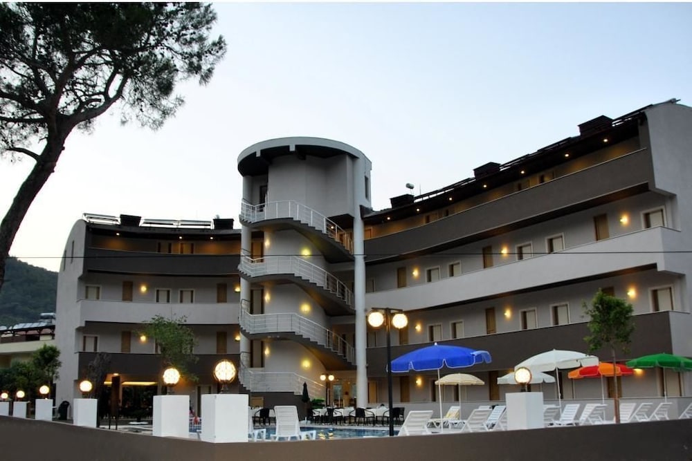 Buhana Hotel (93km Away From Antalya)