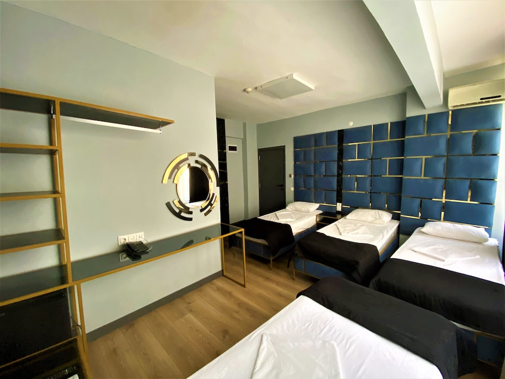 Orange Airport Hotel (also Known As Orange Airport Hostel)