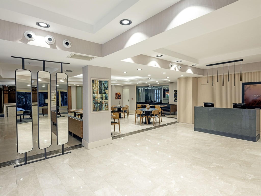 Merlin Hotel