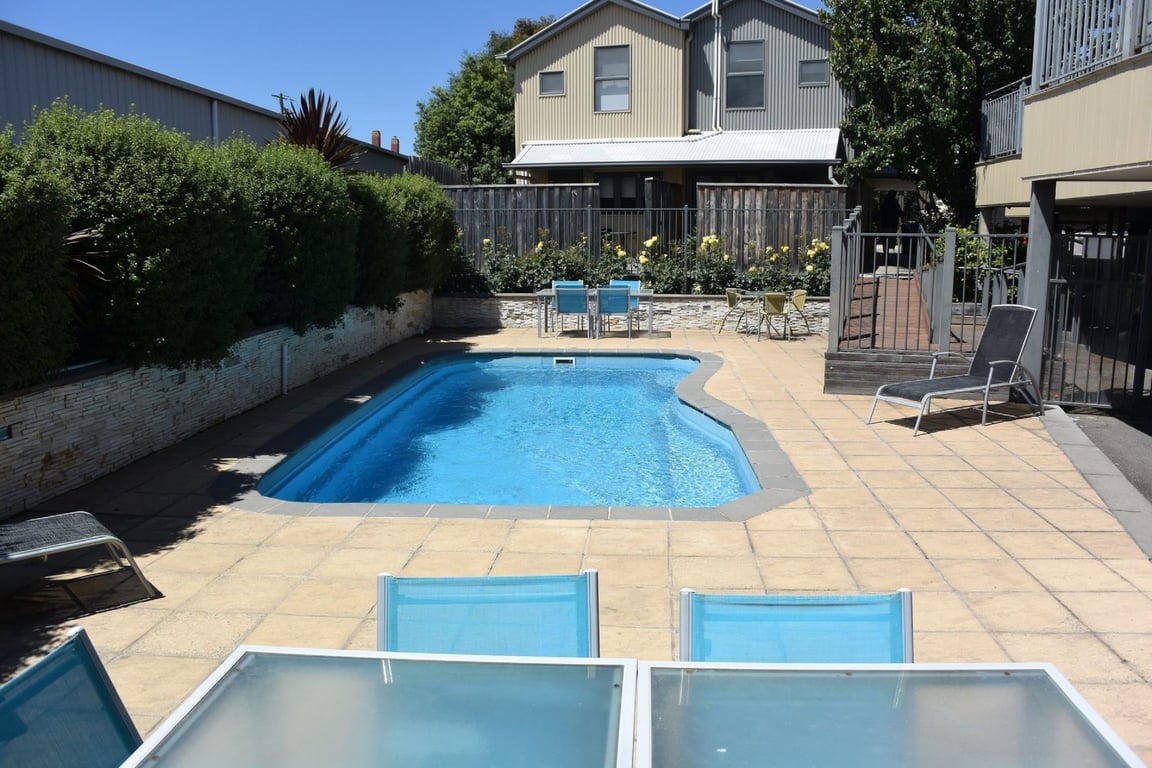 Sovereign Views Apartments (limited Hour Front Desk)