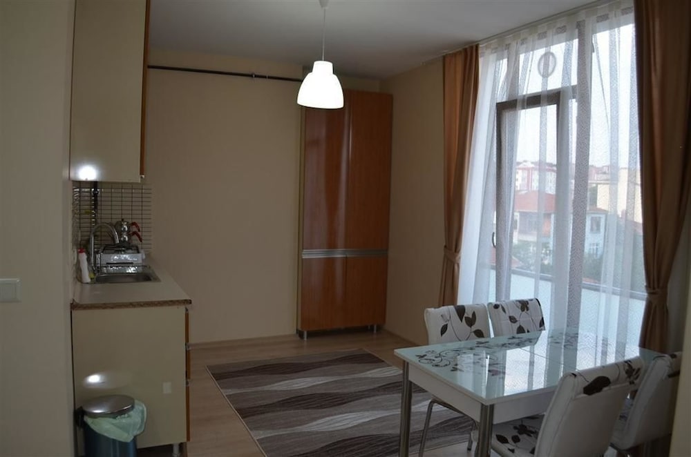 Hill Suites (45Km Away From Istanbul)