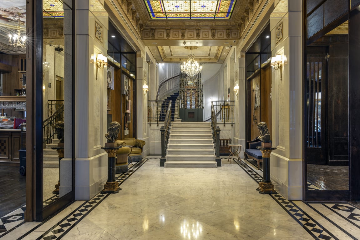 Palazzo Donizetti Istanbul, Tapestry Collection