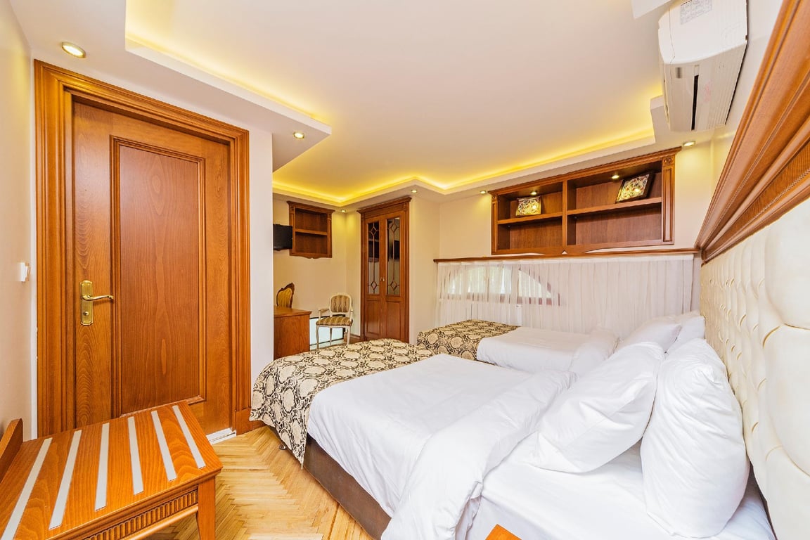 Spectra Hotel