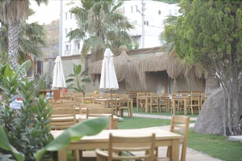 La Brezza Suite And Hotel