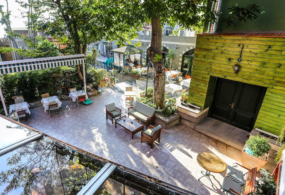 Garden House Suites
