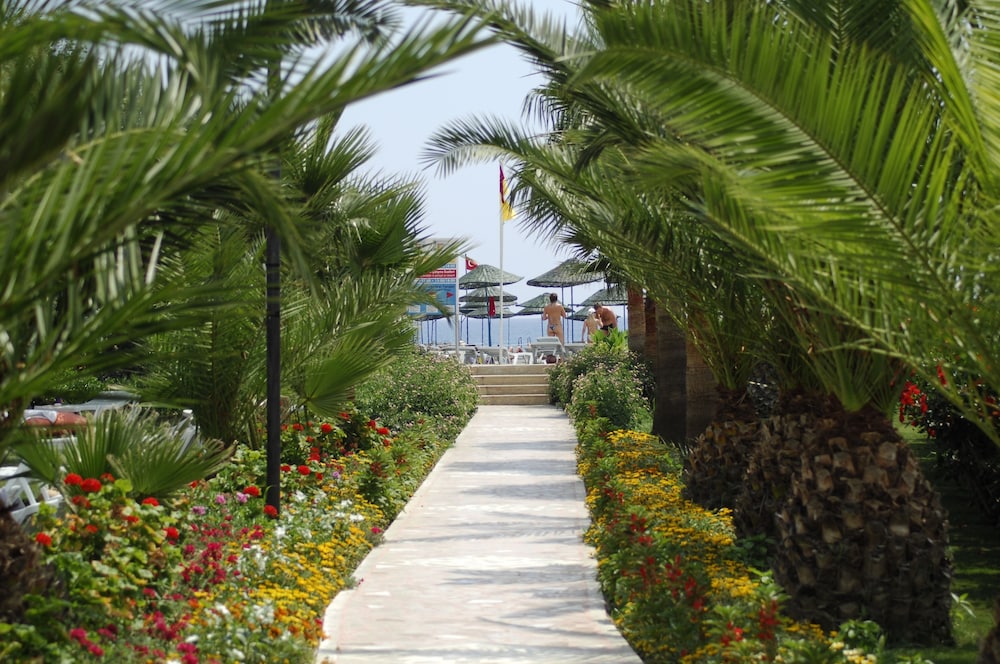 Kirbiyik Resort Hotel All Inclusive (Also Known As Dinler Hotel ) (Does Not Accept Men Only Bookings)