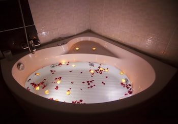 Sirkeci Grand Hurriyet Hotel (Limited Hours Front Desk Need To Contact Property 7 Days In Advance)