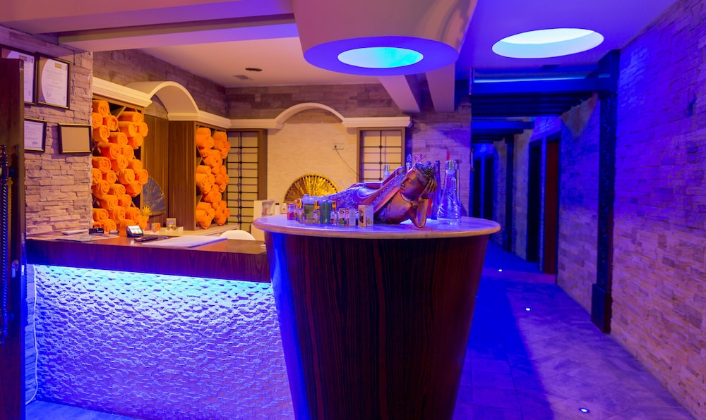 Quattro Family Club Dem Hotel(123 Km Away From Antalya)