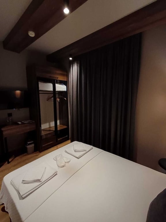 Elia Otel Urla (44km Away From Izmir)