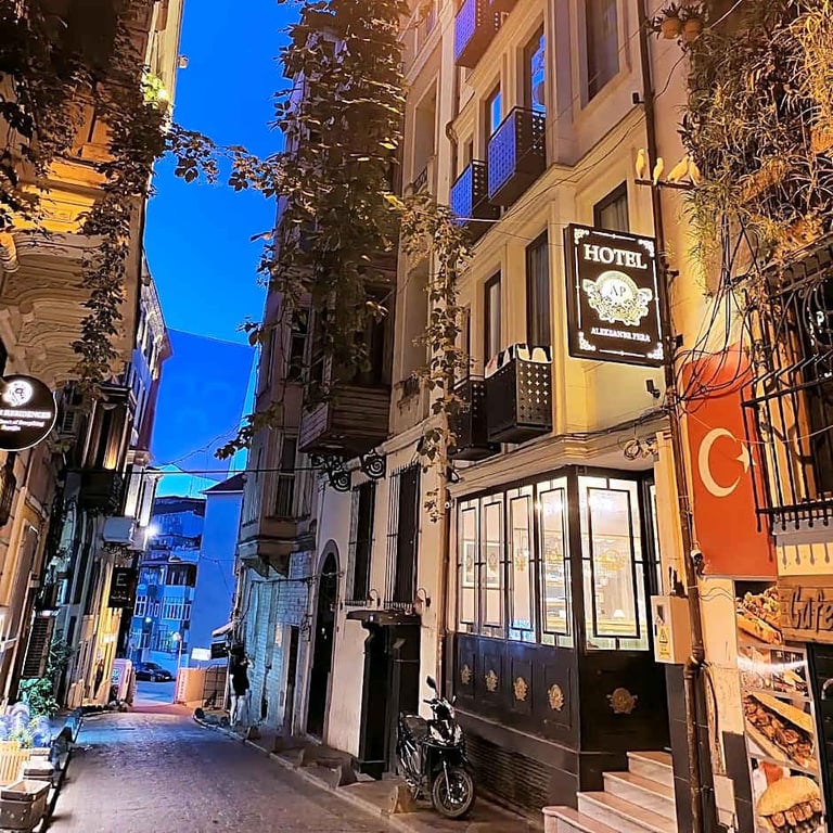 Alexandr Pera Hotel