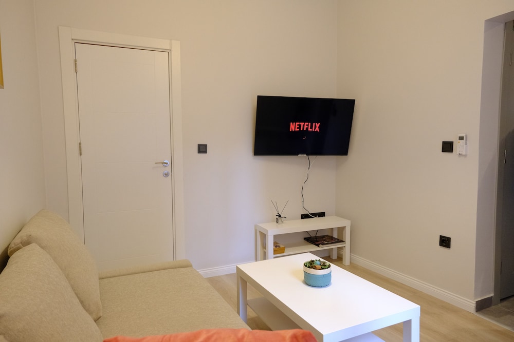 Cactus Suites