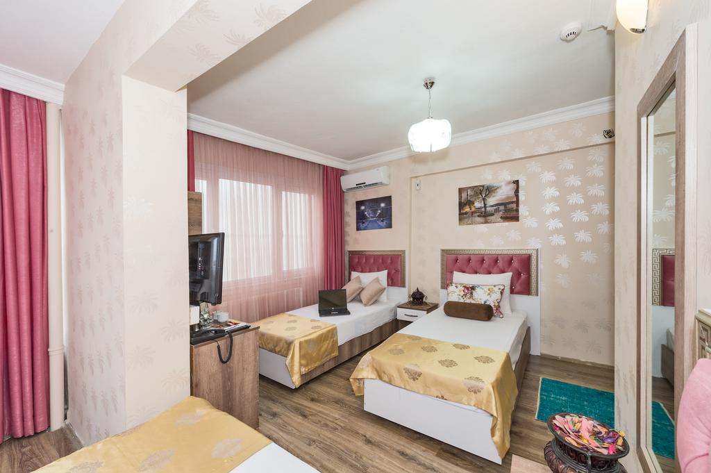 Orange Airport Hotel (also Known As Orange Airport Hostel)