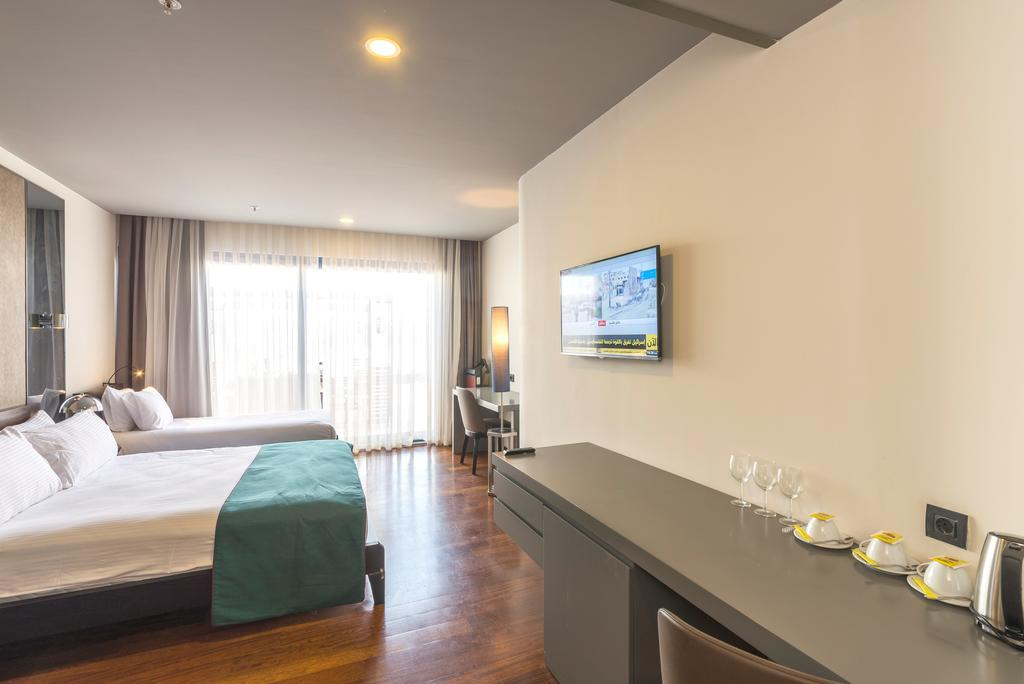 Terrace Suites Hotel