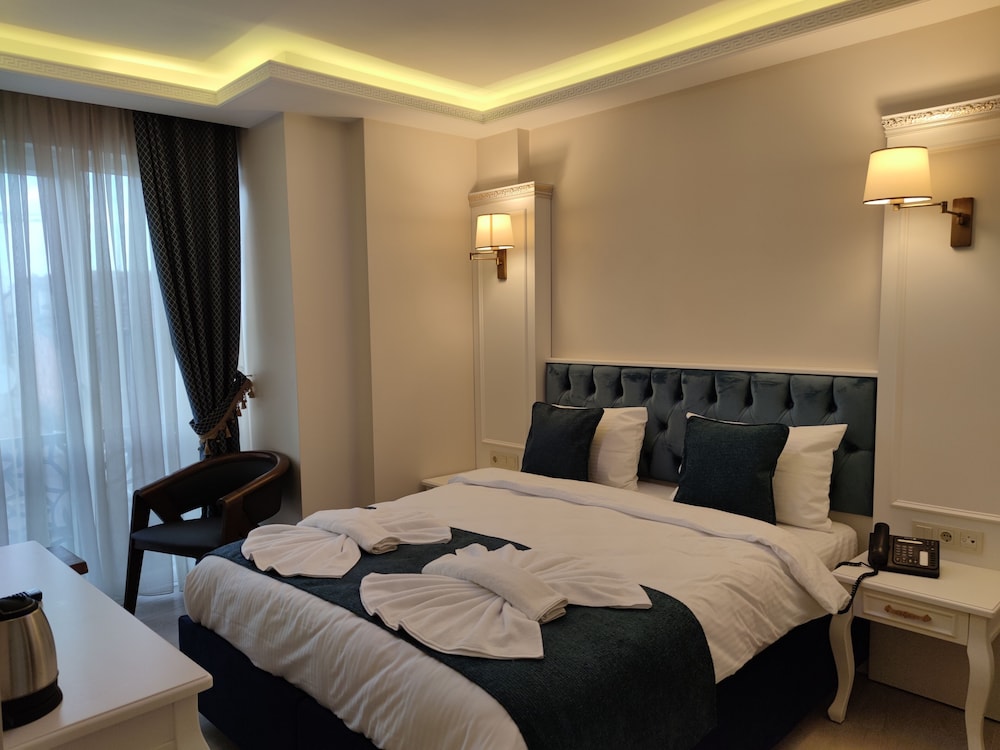 Galata Istanbul Hotel(also Known As Galata Hotel And Suites)