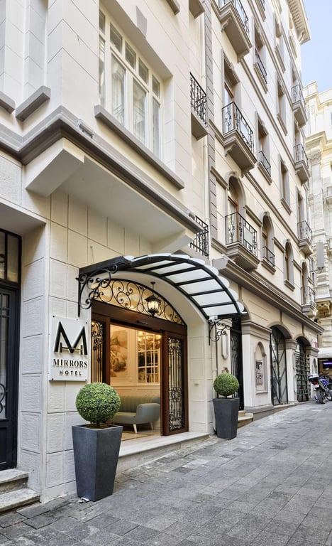 Mirrors Hotel Taksim