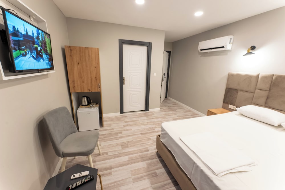 Lacasa Royal Hotel