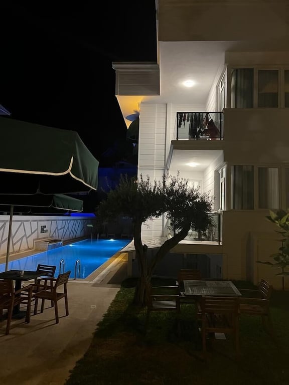 In Suit Luxury Hotel (44km Away From Antalya)