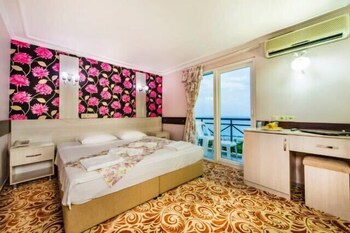 Avalon Beach Hotel All Inclusive (88 Km Away From Antalya)