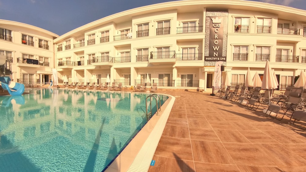 Crb Crown Residence Belek Health And Spa (41km Away From Antalya)