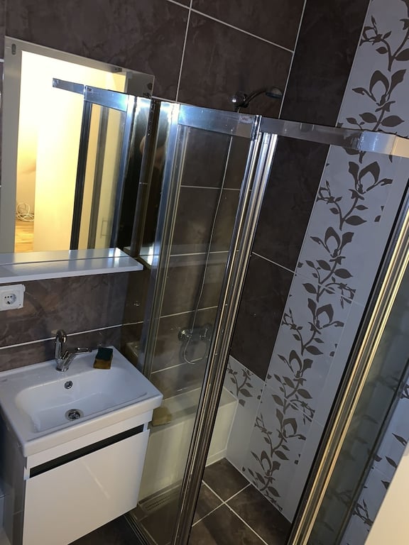 Omar Sultan Park Suites (Formerly Nisa Sultan Residence/Omar Sultan Suites )