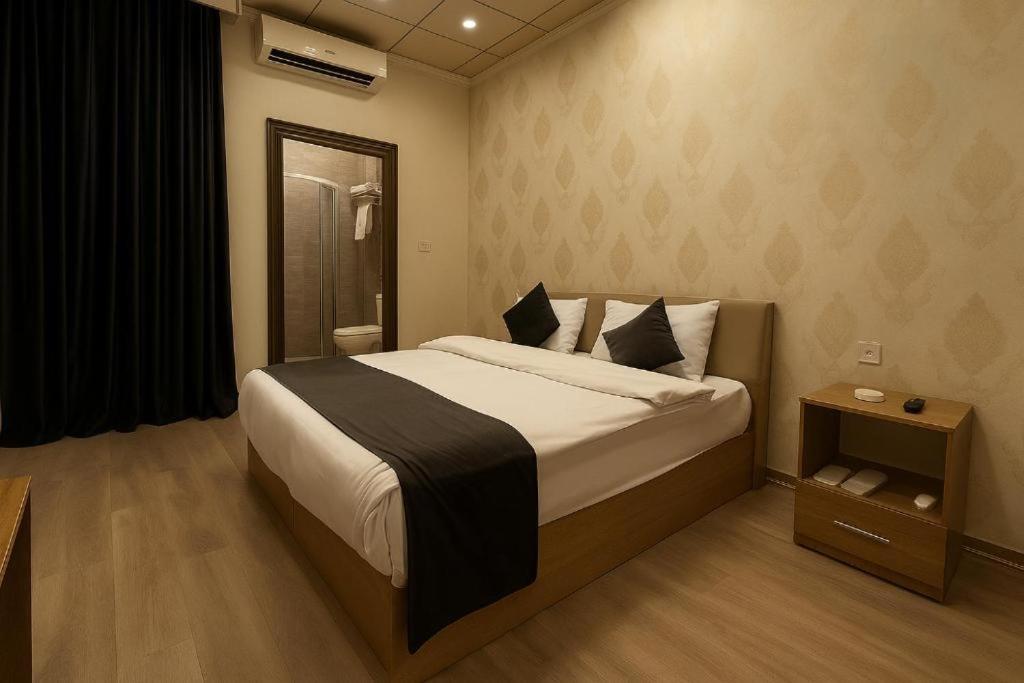 Perlina Waziran Hotel