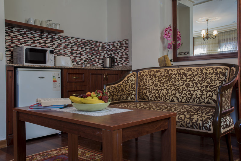 Tashkonak Sultan Suites &amp; Apart